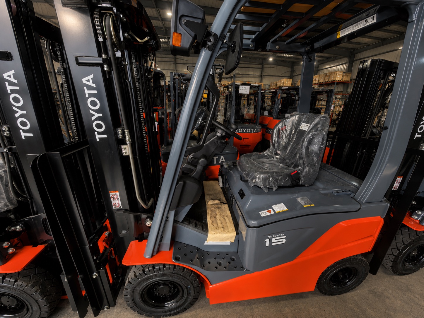 Inspection condition, Seat, mast, tire, nameplate, and packaging details can be checked during matching.